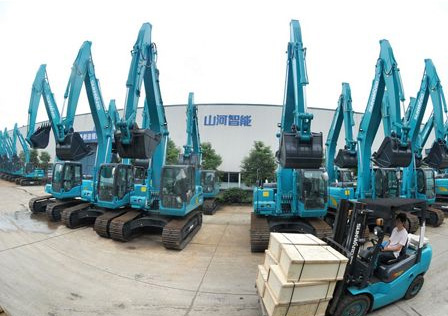 22.jpg 新华社报道:山河智能蝉联全球工程机械50强