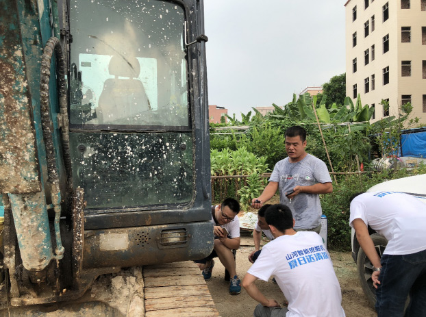 山河智能挖掘机获最高评价,就是用得舒服!