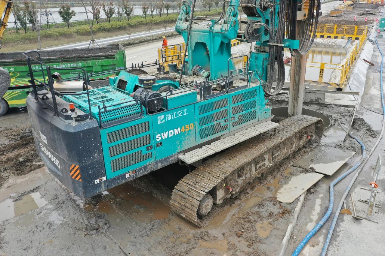 征战全国首条智慧高速,山河智能旋挖钻机凭什么?