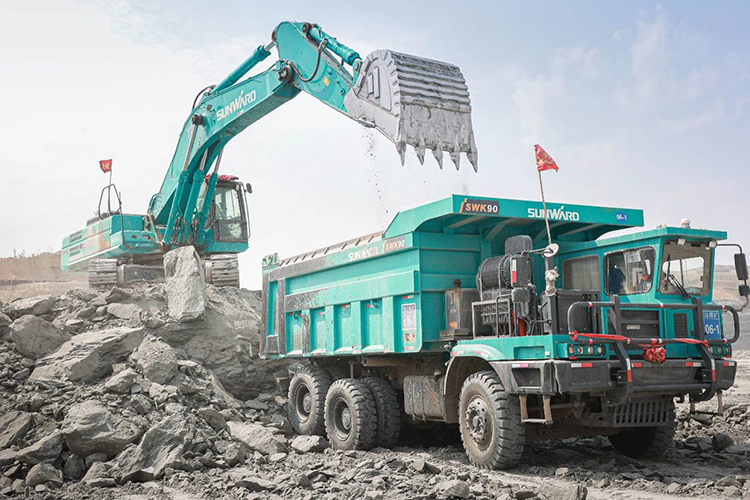 图集 | 征战矿山!山河智能绿色矿山成套装备“大将”云集