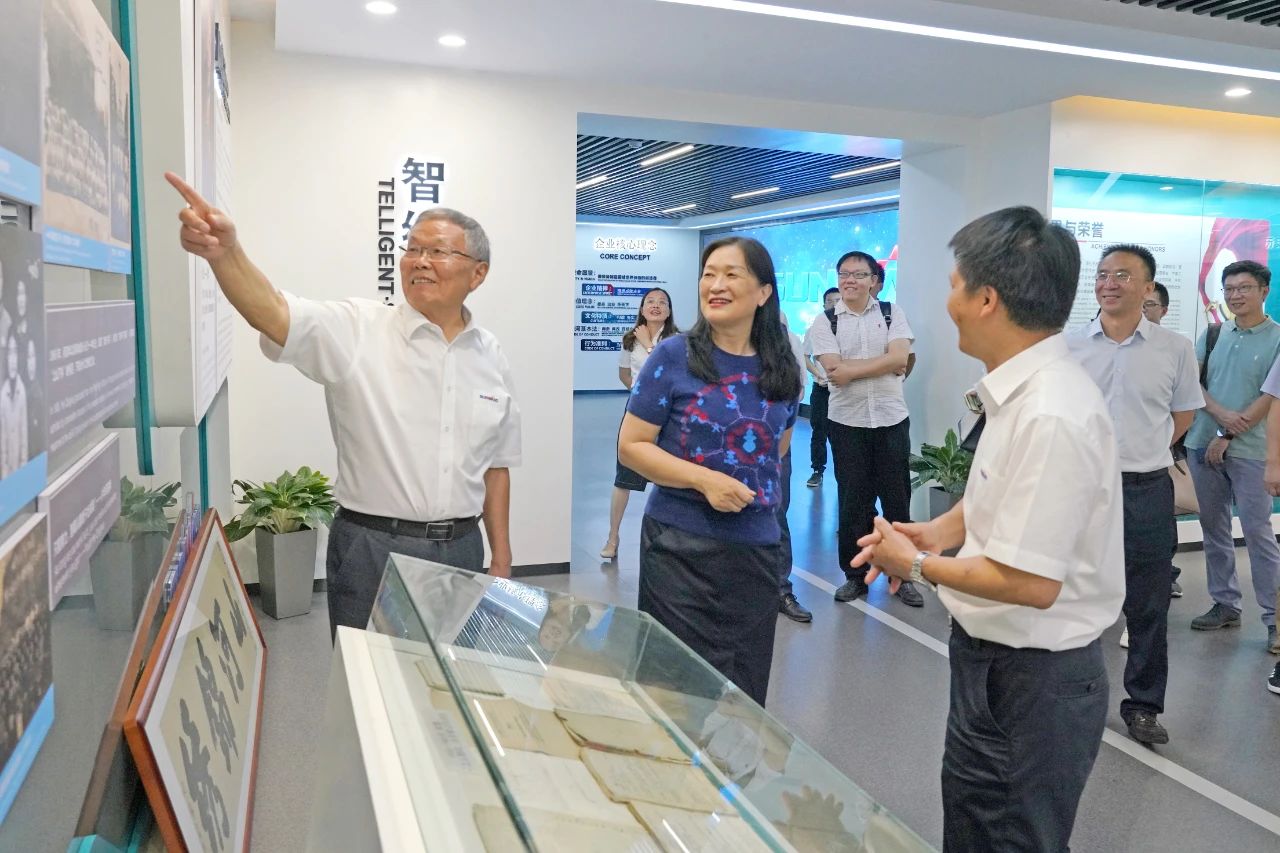 为创新创业精神点赞!中国工程院院士陈晓红一行到访山河智能